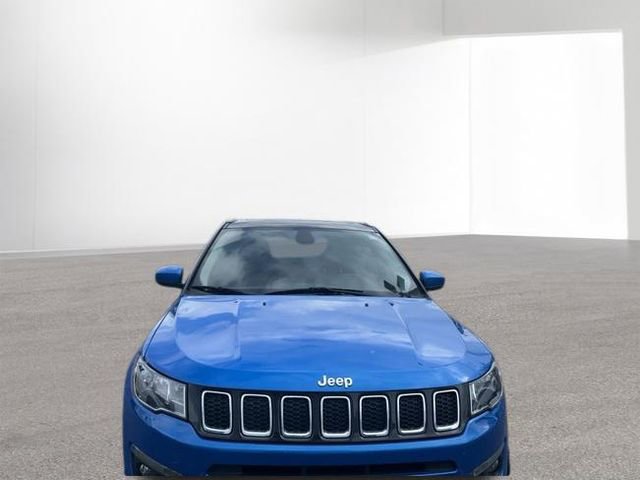 Used 2018 Jeep Compass Latitude w/ Popular Equipment Group AWD/4WD image 7