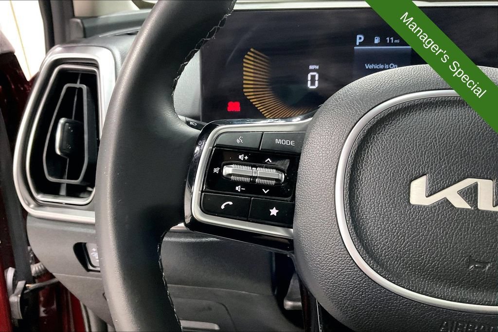 Used 2025 Kia Sorento S w/ Panoramic Sunroof Package FWD image 25