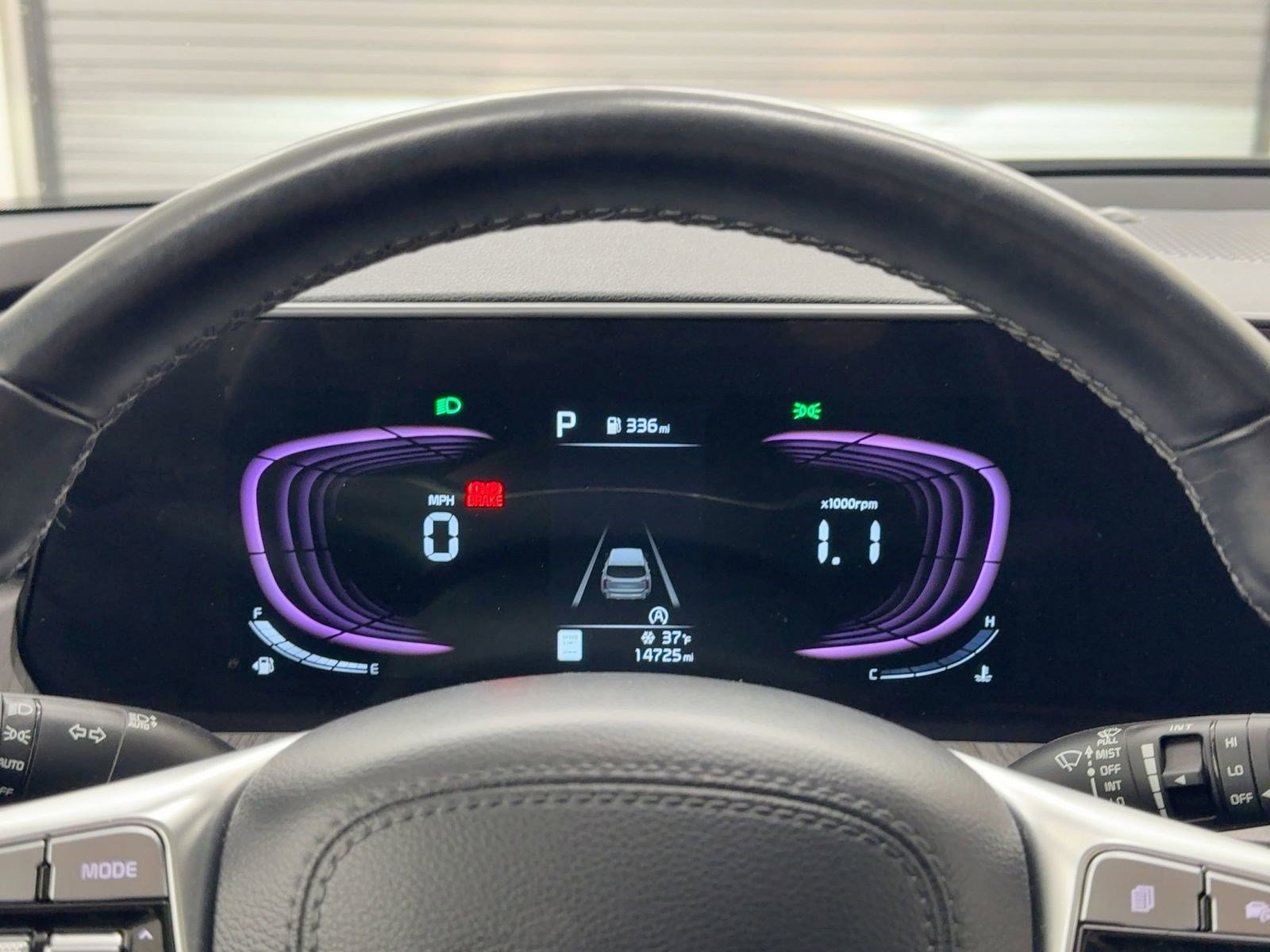 Used 2024 Kia Telluride EX w/ EX Captain's Chair Package image 17