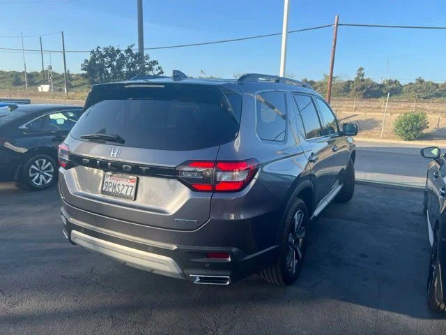 Certified 2025 Honda Pilot Touring image 14