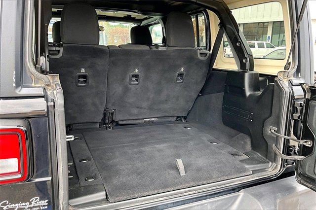 Used 2021 Jeep Wrangler Unlimited Islander image 29