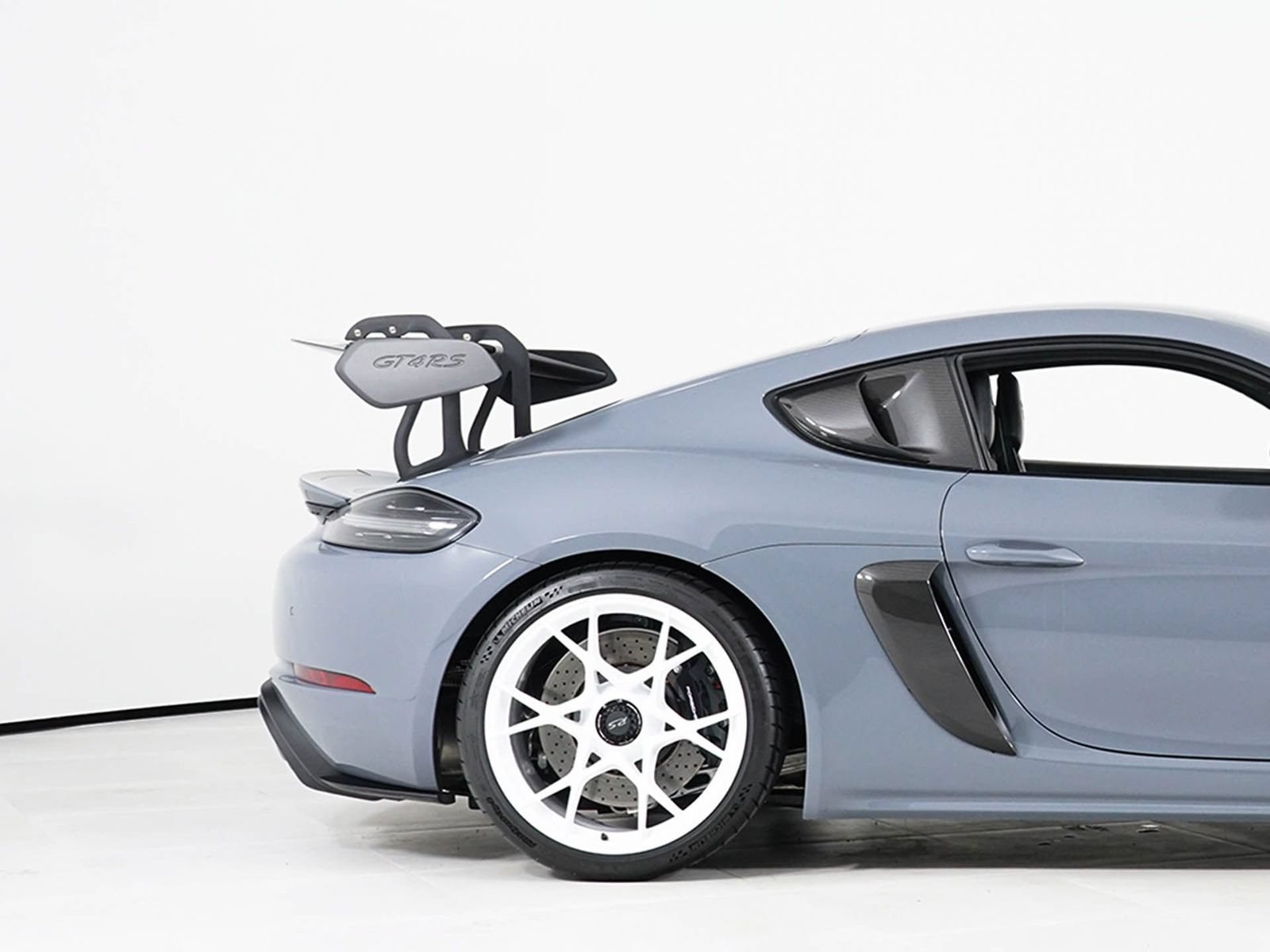 Used 2023 Porsche 718 Cayman GT4 RS RWD image 14