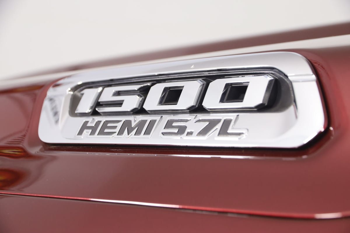 Used 2020 RAM 1500 Laramie AWD/4WD image 28