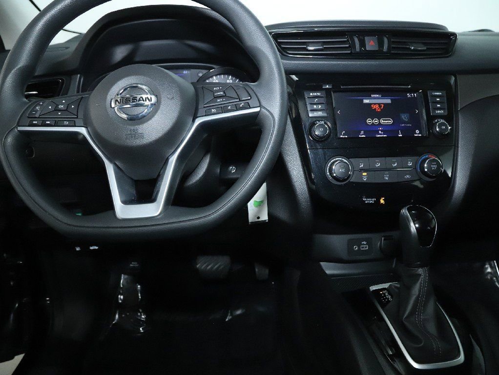 Certified 2022 Nissan Rogue Sport S image 27