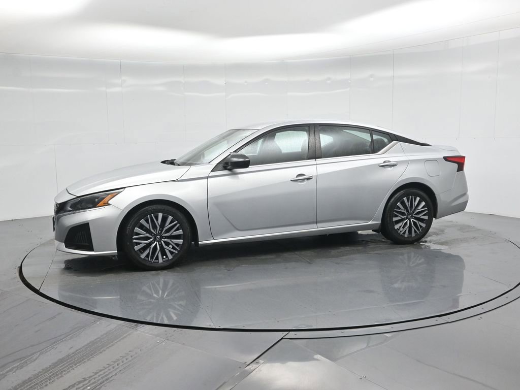 Used 2023 Nissan Altima 2.5 SV image 30