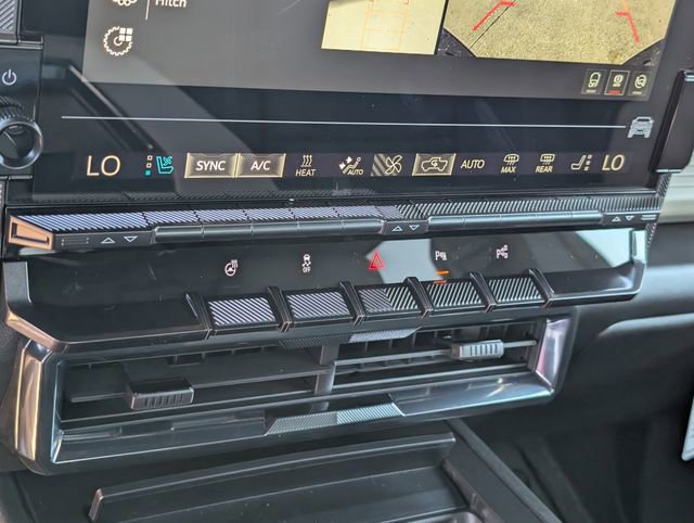 New 2026 GMC Hummer EV 4x4 Crew Cab image 13