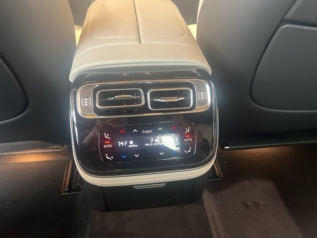 New 2026 Mercedes-Benz S 63 AMG S image 9