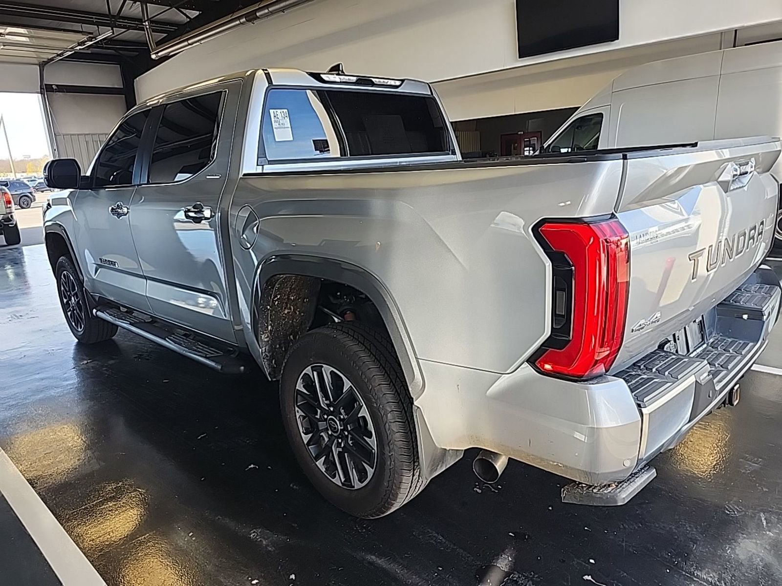 Used 2024 Toyota Tundra Limited image 4