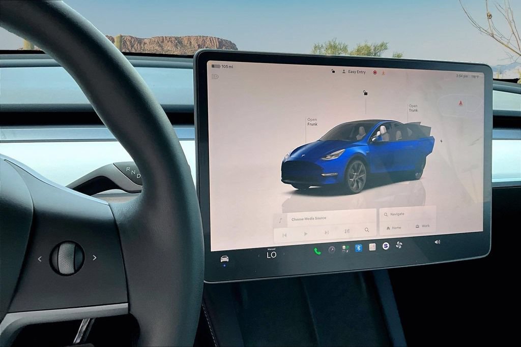 Used 2025 Tesla Model Y Long Range RWD image 6