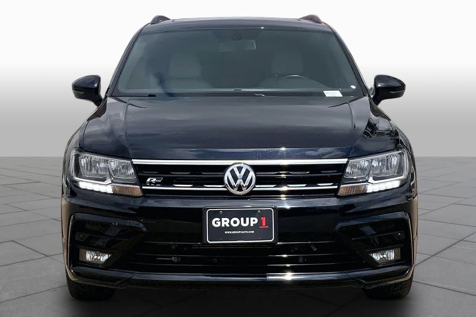 Used 2021 Volkswagen Tiguan SE R-Line FWD image 3