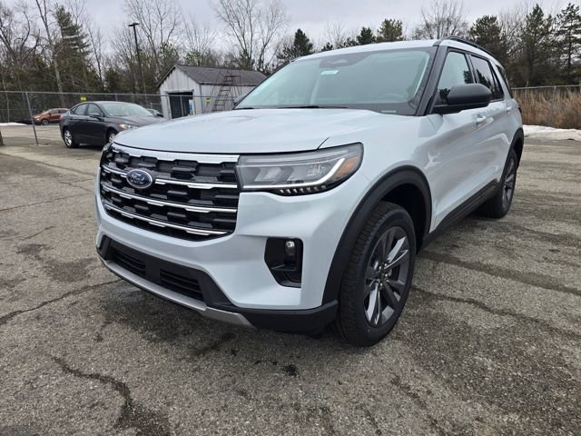 New 2026 Ford Explorer Active w/ Active Comfort Package image 7