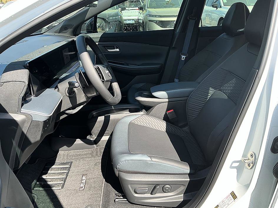 New 2026 Nissan Leaf Platinum+ w/ Cargo Package (Platinum+) image 12