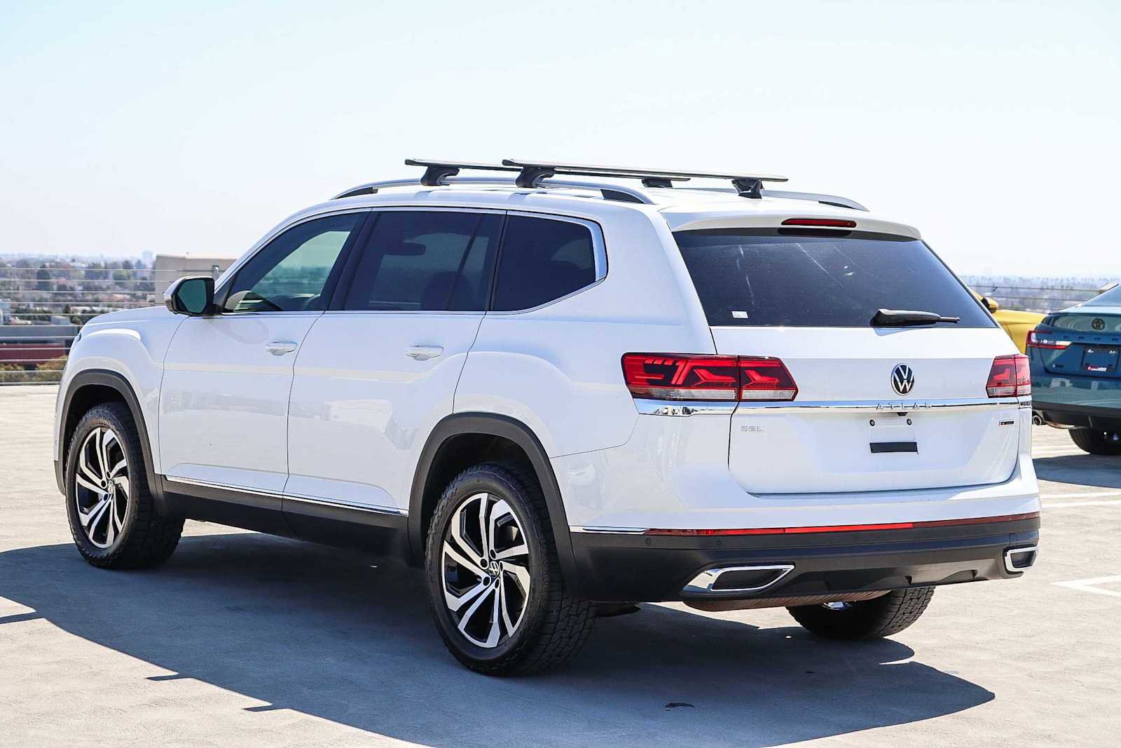 Used 2021 Volkswagen Atlas SEL Premium image 6