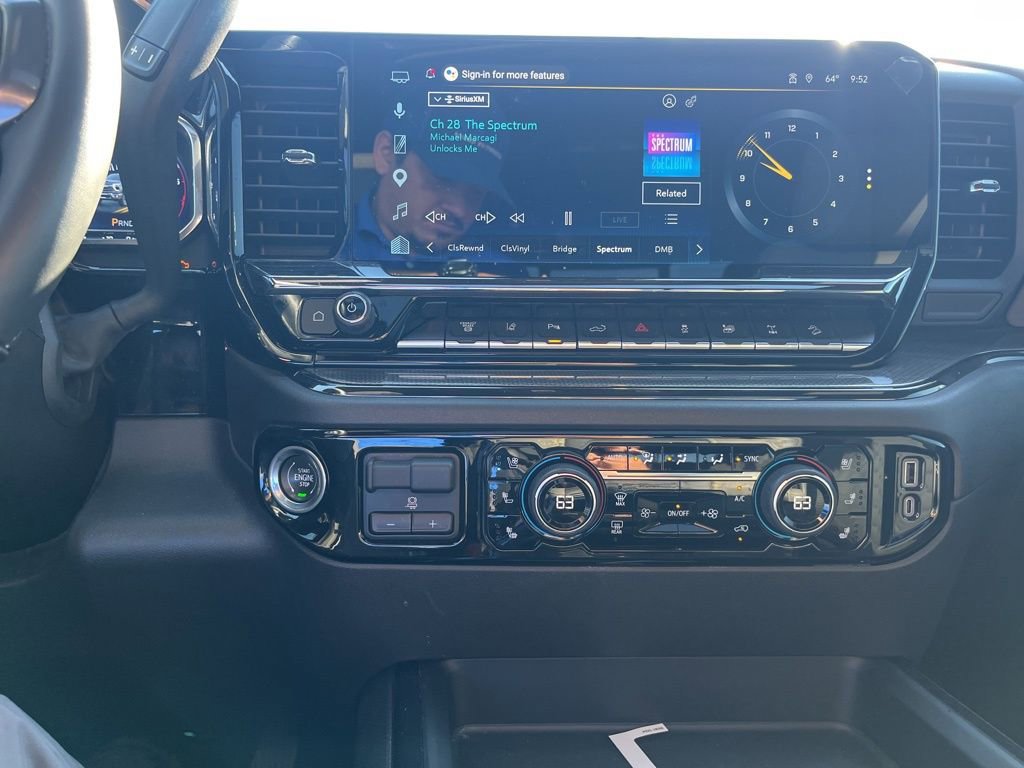 Used 2024 Chevrolet Silverado 2500 ZR2 w/ Technology Package image 12