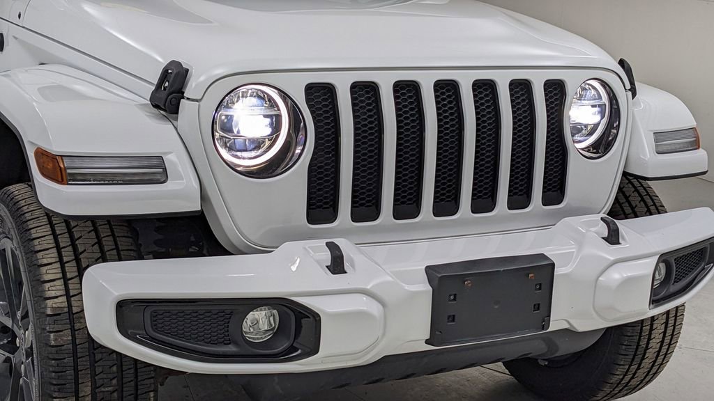 Used 2021 Jeep Wrangler Unlimited Sahara image 40