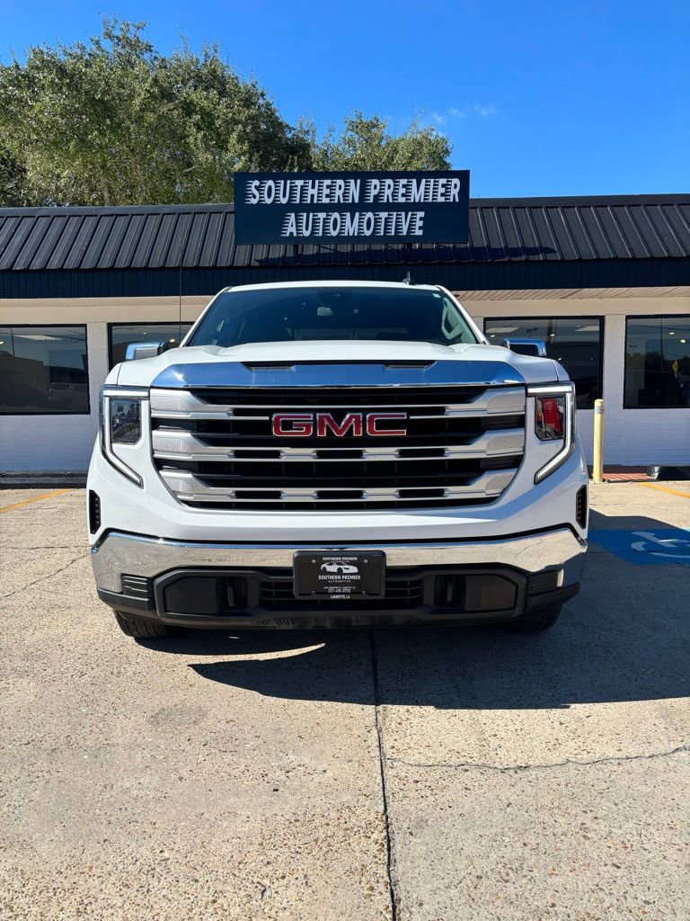 Used 2024 GMC Sierra 1500 SLE image 2