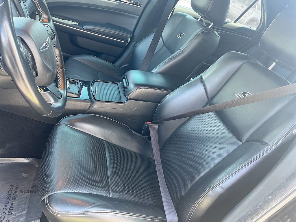 Used 2022 Chrysler 300 S w/ Comfort Group image 22