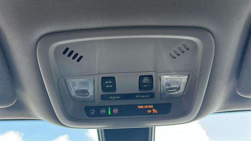 Used 2021 Chevrolet Malibu LT FWD image 30