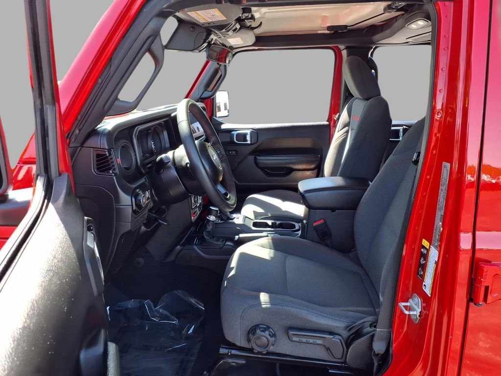 Certified 2024 Jeep Wrangler Unlimited Rubicon AWD/4WD image 21