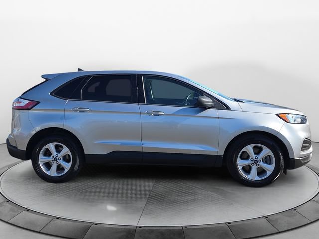 Used 2020 Ford Edge SE image 6