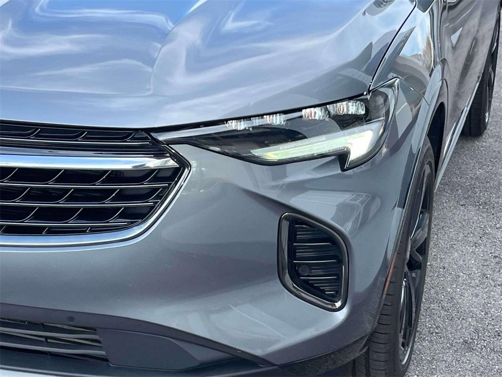 Used 2021 Buick Envision Essence w/ Technology Package I image 9