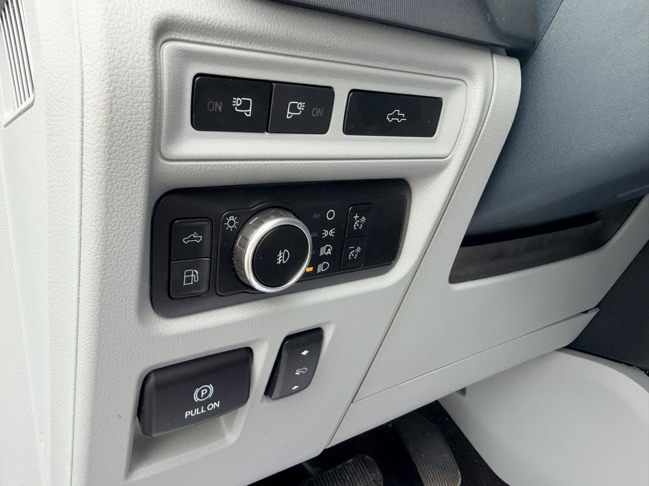 Used 2023 Ford F150 Limited AWD/4WD image 17