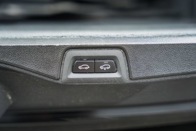 Used 2020 BMW X7 xDrive40i w/ Cold Weather Package AWD/4WD image 15