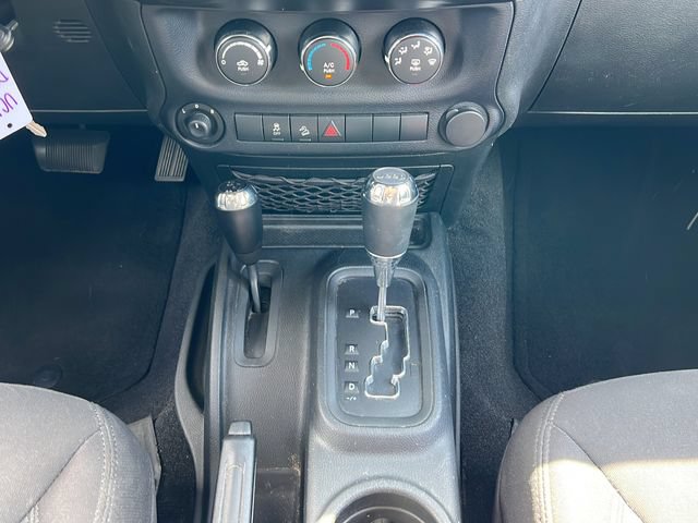 Used 2017 Jeep Wrangler Unlimited Sport w/ Quick Order Package 24S AWD/4WD image 14