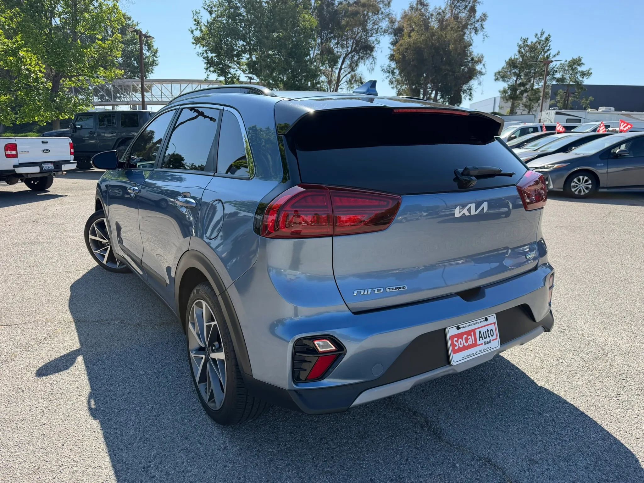 Used 2022 Kia Niro Touring Special Edition FWD image 5