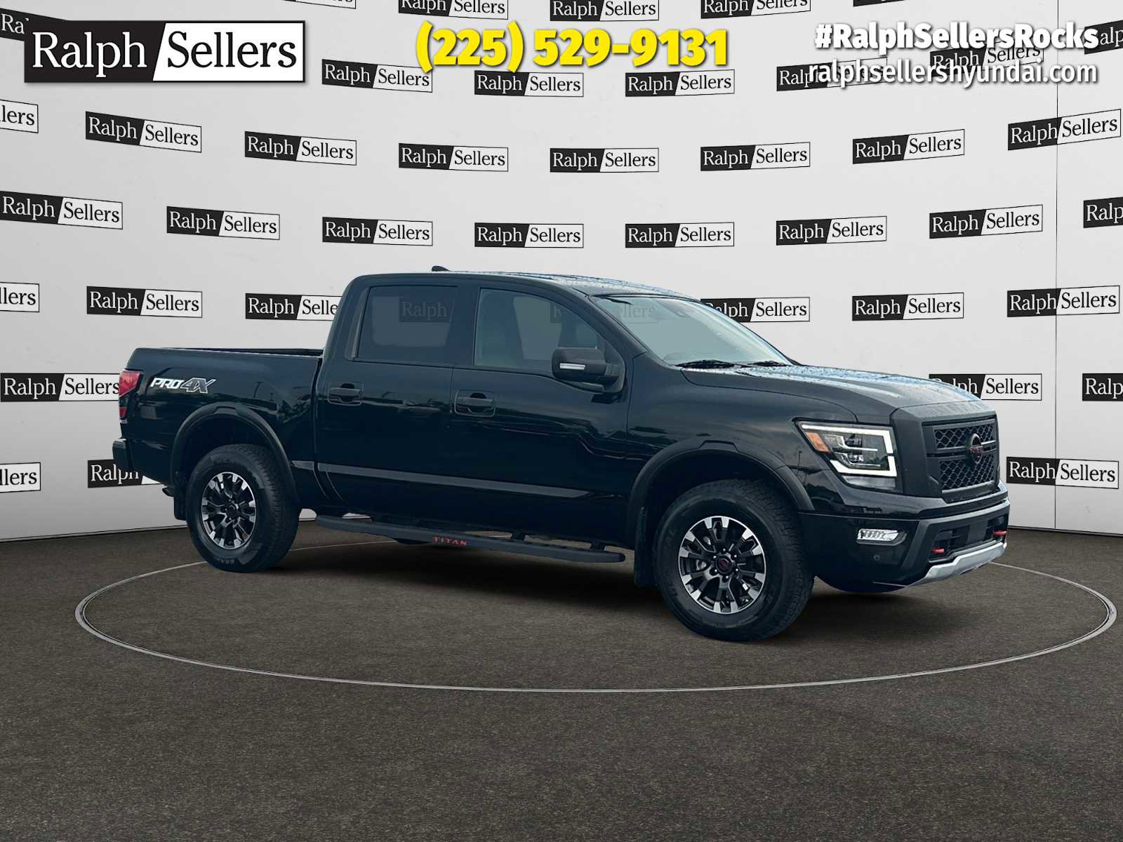 Used 2023 Nissan Titan PRO-4X w/ Pro-4x Convenience Package