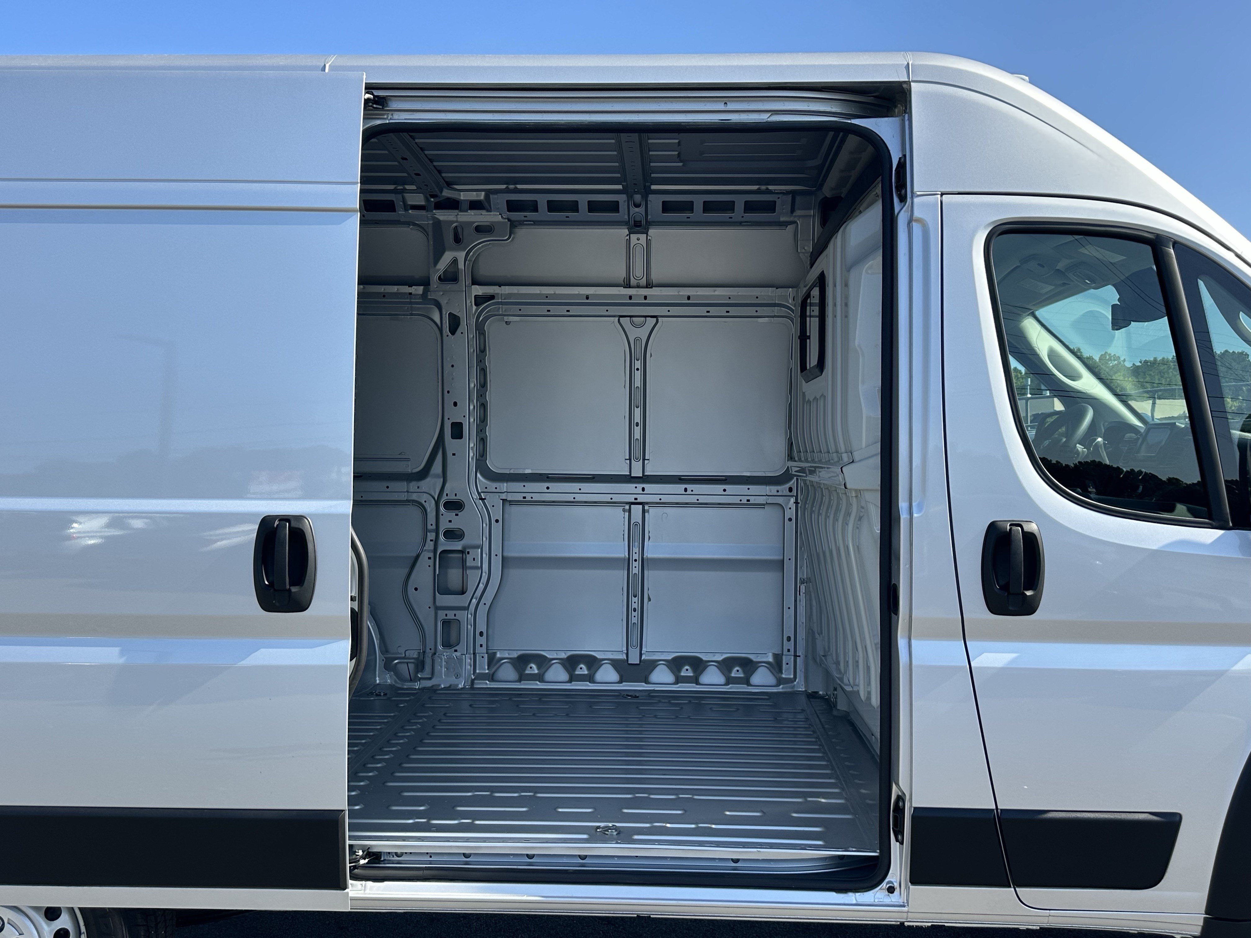 Used 2026 RAM ProMaster 1500 w/ Safety Group FWD image 15