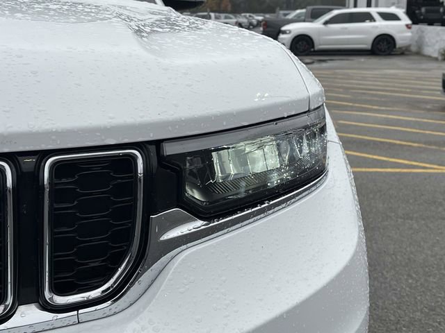 Used 2022 Jeep Grand Cherokee L Limited image 9