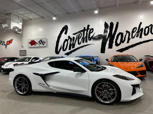 Used 2025 Chevrolet Corvette Z06 image 10
