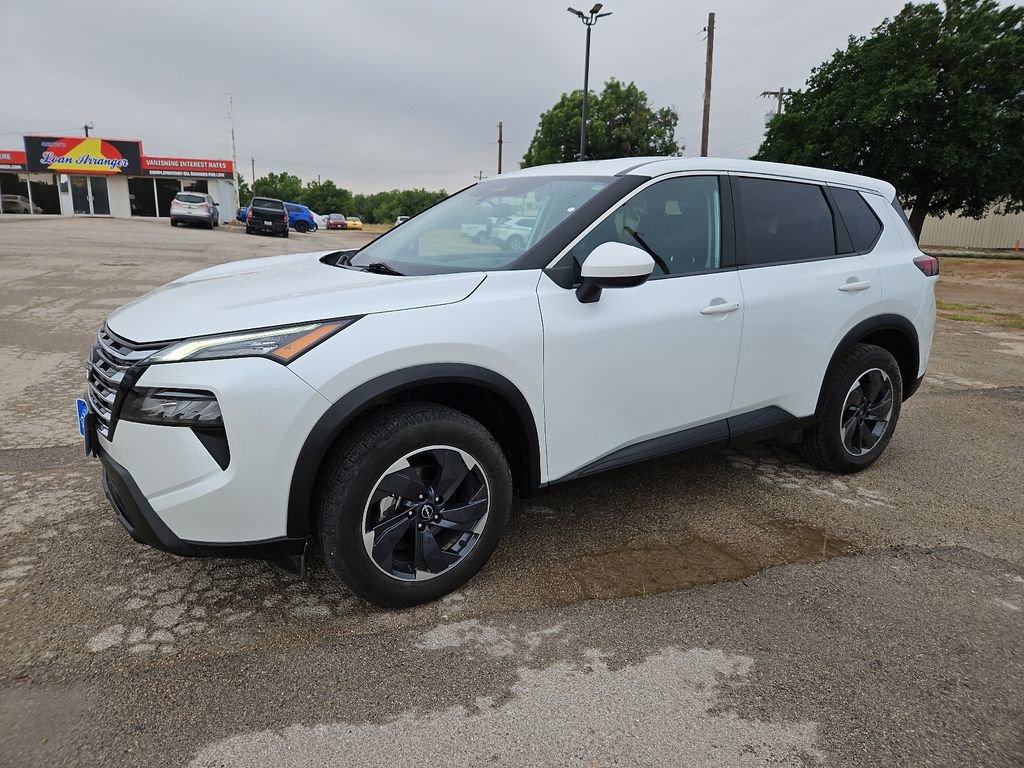 Used 2024 Nissan Rogue SV FWD image 5