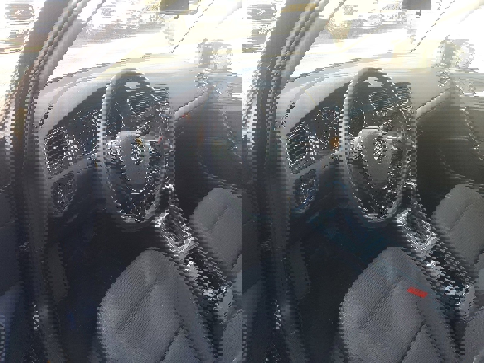 Used 2019 Volkswagen e-Golf SE w/ Driver Assistance Package image 6