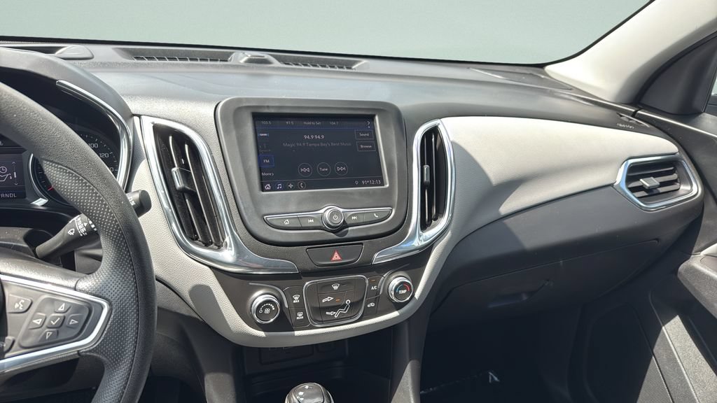Used 2020 Chevrolet Equinox LT FWD image 14