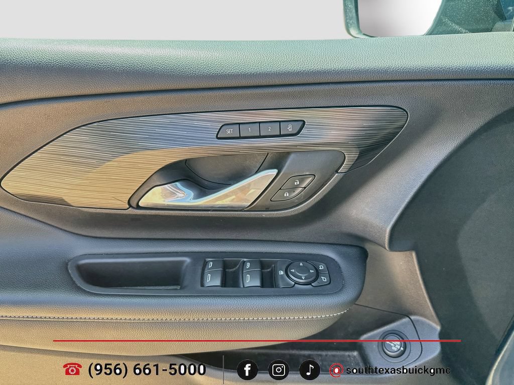 Used 2024 GMC Terrain SLT FWD image 10
