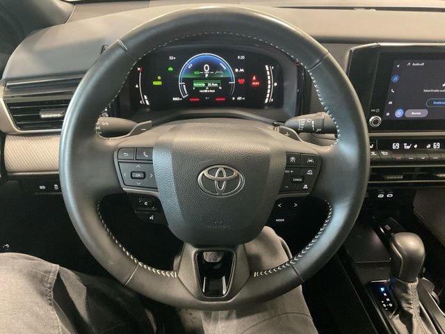 Used 2025 Toyota Camry SE w/ Convenience Package AWD/4WD image 13
