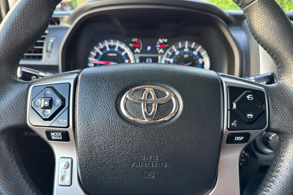 Used 2018 Toyota 4Runner SR5 Premium AWD/4WD image 22