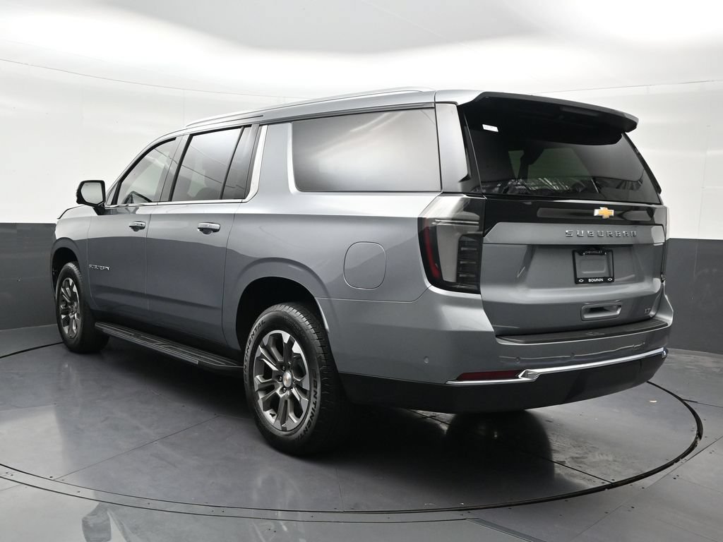 Used 2025 Chevrolet Suburban LT w/ Comfort Package RWD image 3
