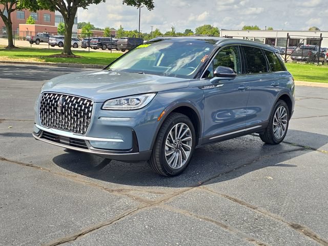 Used 2024 Lincoln Corsair Reserve w/ Equipment Group 201A AWD/4WD image 2