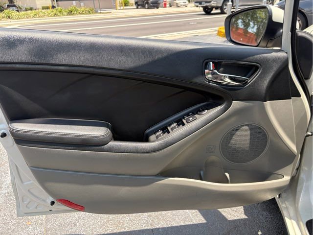 Used 2015 Kia Forte LX image 25