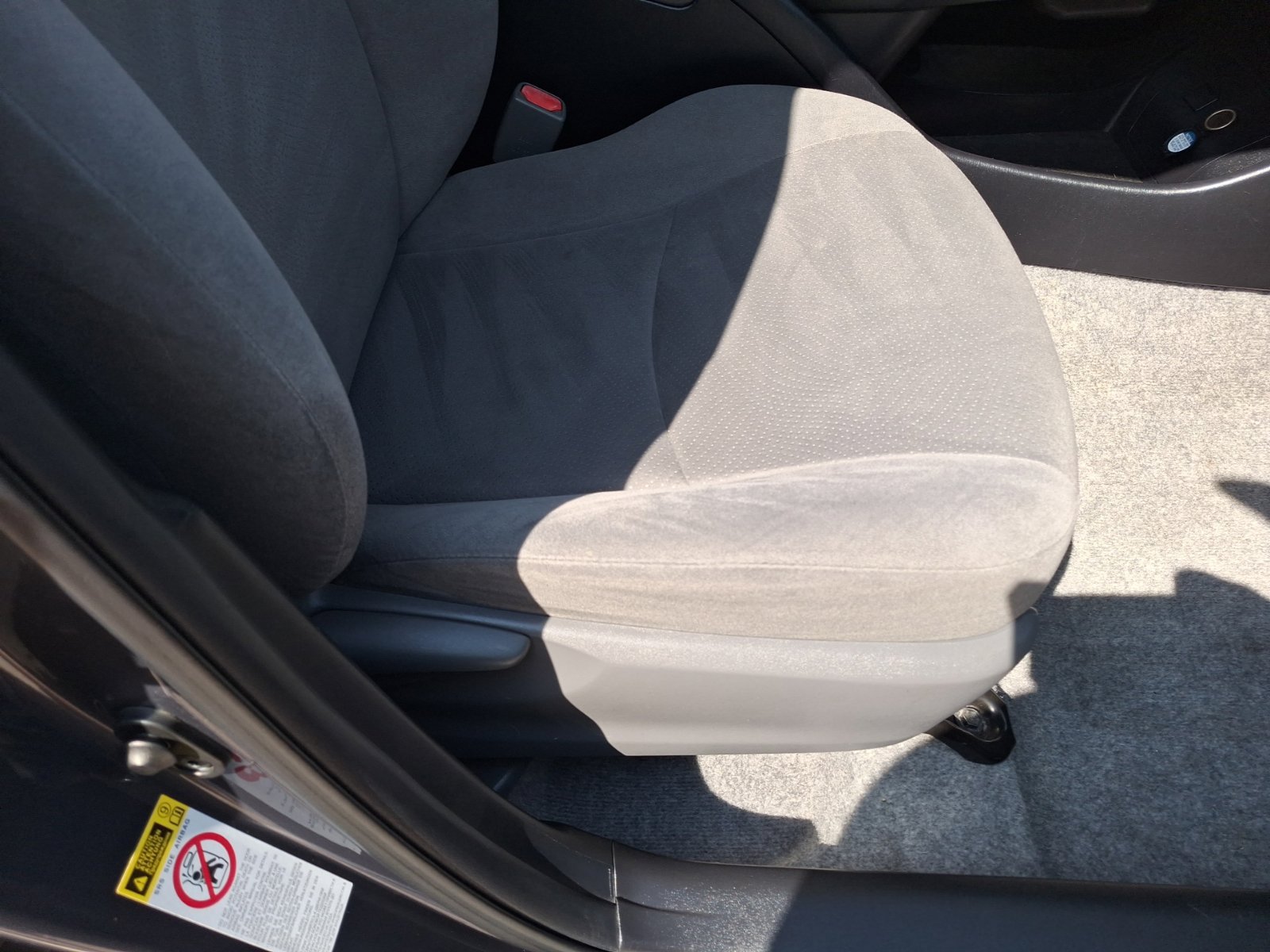 Used 2014 Toyota Prius Two FWD image 31