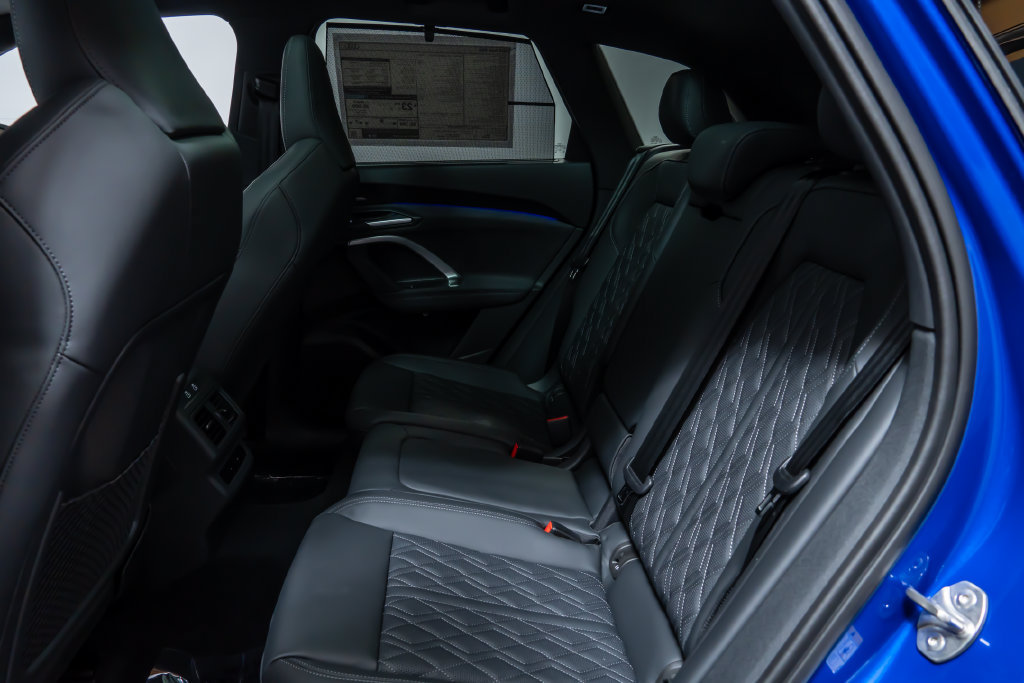 New 2026 Audi SQ5 Premium Plus AWD/4WD image 32