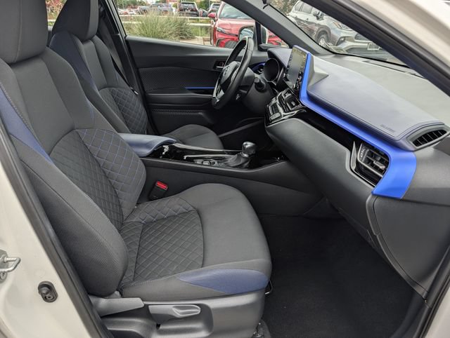 Used 2021 Toyota C-HR XLE FWD image 29