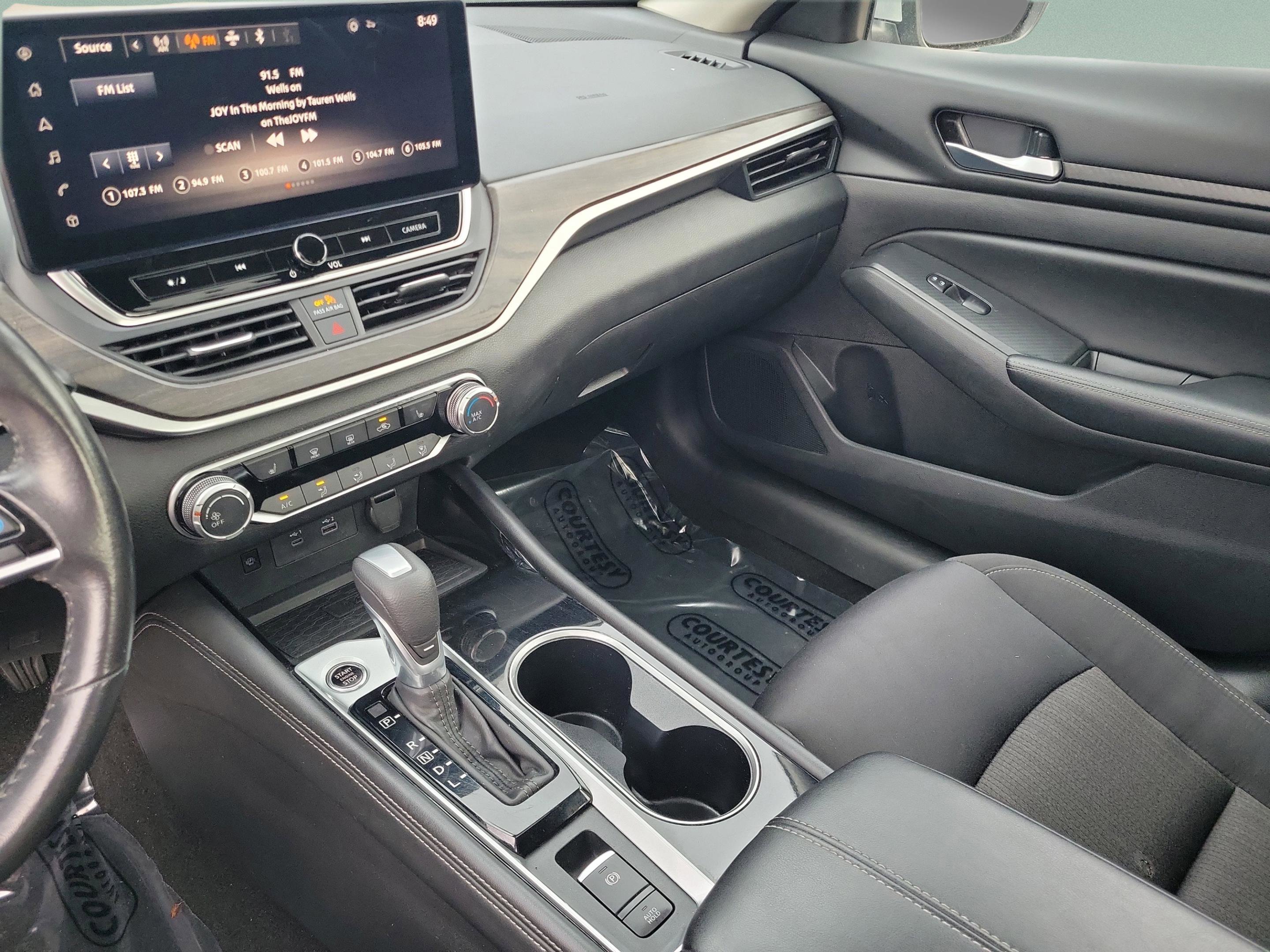 Certified 2024 Nissan Altima 2.5 SV w/ SV Premium Package image 32