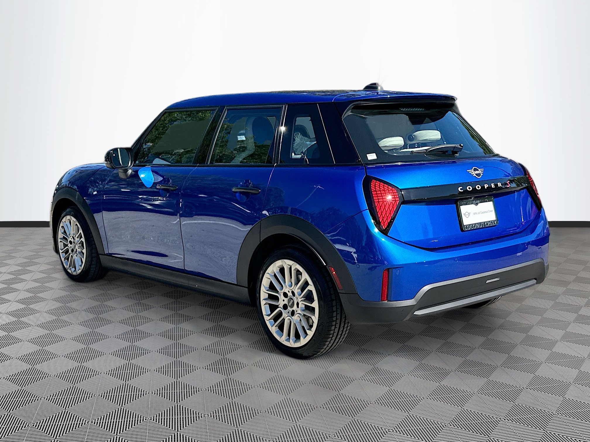 Used 2025 MINI Cooper S image 5