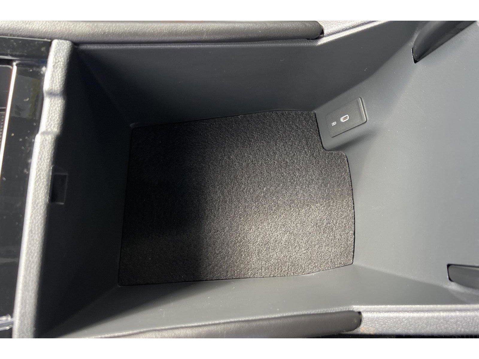 Used 2024 Volkswagen Atlas Cross Sport SE image 21