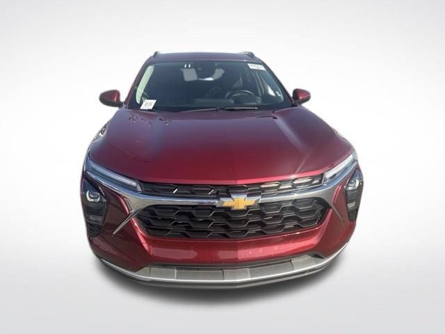 Used 2025 Chevrolet Trax LT w/ LT Convenience Package FWD image 8