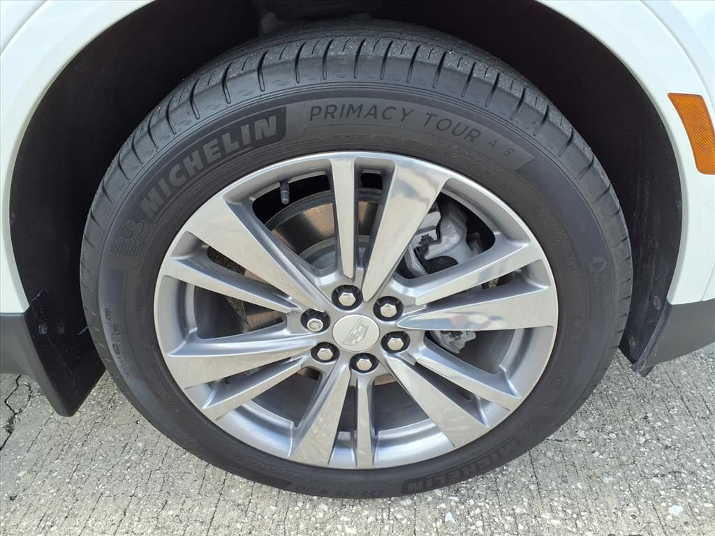 Certified 2024 Cadillac XT5 Premium Luxury FWD image 7